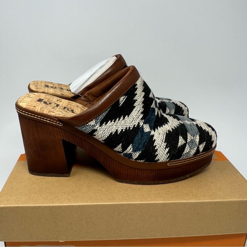 Korks Lori Aztec Clog - Picture 3 of 11